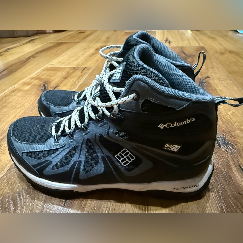 COLUMBIA Grove Heights FS Mid Outdry Hiking Boots Women's Size US 7.5